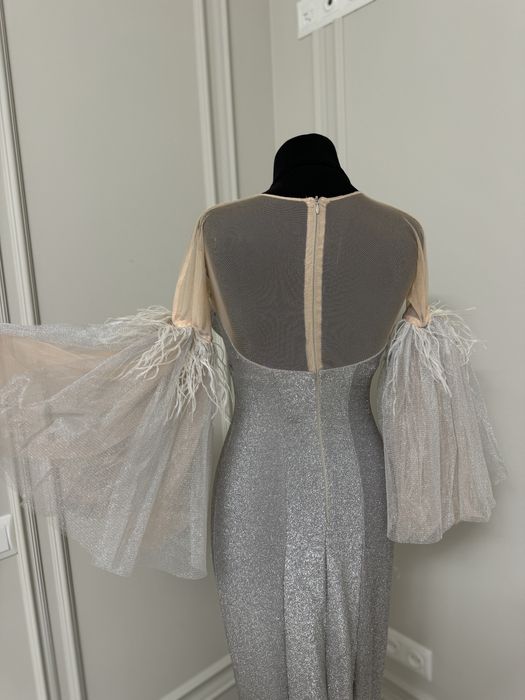 Вечірня сукня