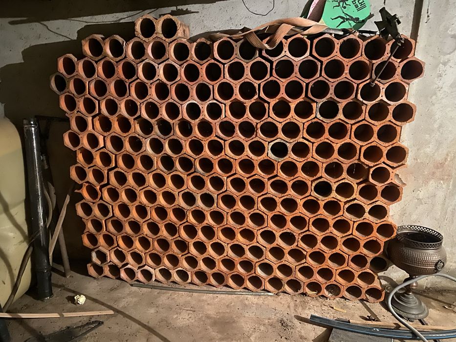 Garrafeira barro/tijolo