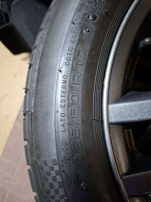 Резина з дисками в ідеальному стані 225х60R17 на Volksvagen Т5,Т6