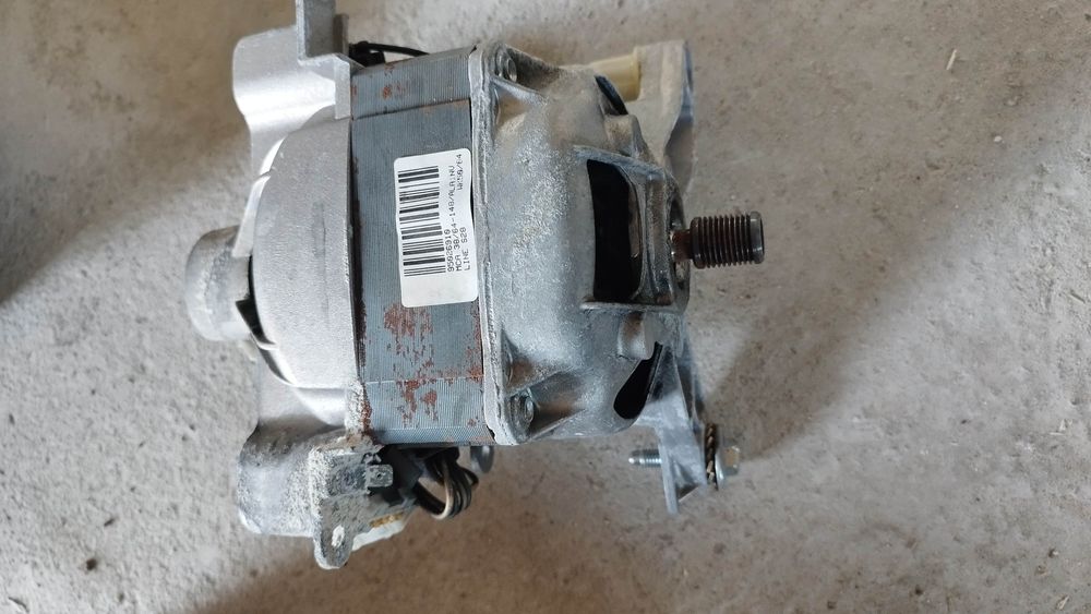Pralka Whirlpool AWT5088/4  części/silnik/grzałka/pompa inne