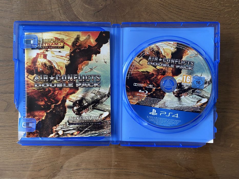 Jogo PS4 Air Conflicts: Double Pack