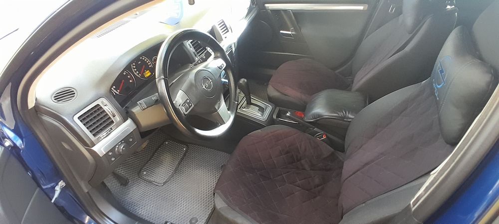 Продаю Opel Signum 2.2 ,бензин,автомат