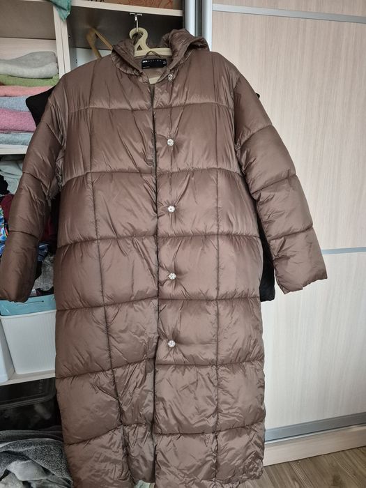 Жіноче пальто. Тепле, товсте,  довге пальто з капюшоном.