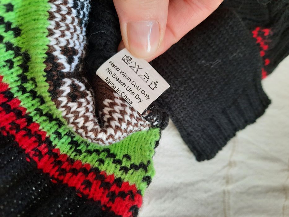 Świąteczny zimowy sweterek dla małego pieska :