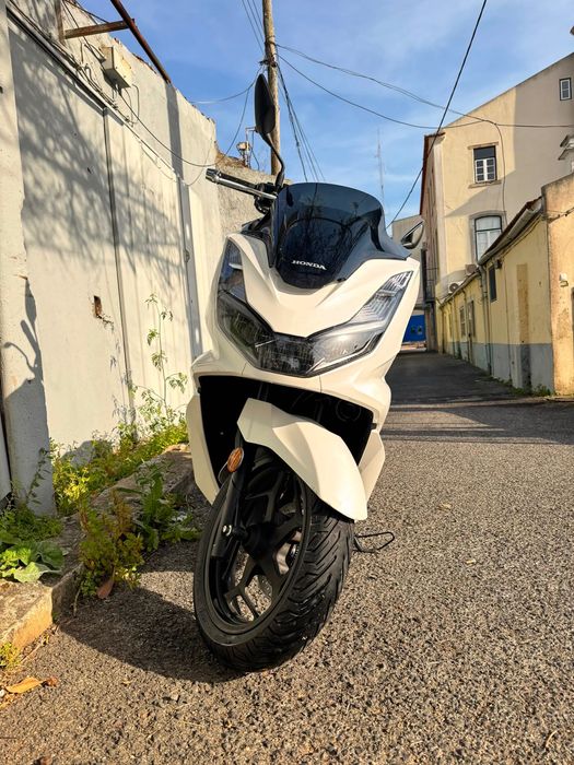 Mota pcx 125 cc ano 2024 na cor branca