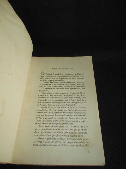 Livro Factos Nomes e Números da História de Os Belenenses MUITO RARO