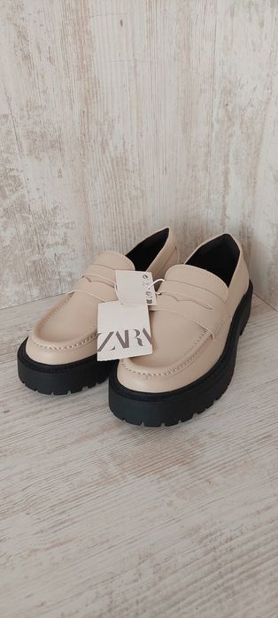Туфлі на дівчинку Zara 32р. нові.