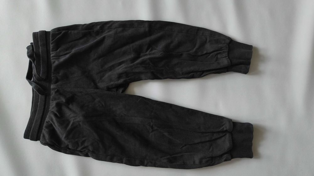 Spodnie spodenki dresowe joggery h&m 92 czarne