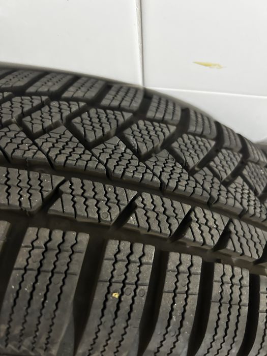 Rodas/ Jantes + pneus novos  18”