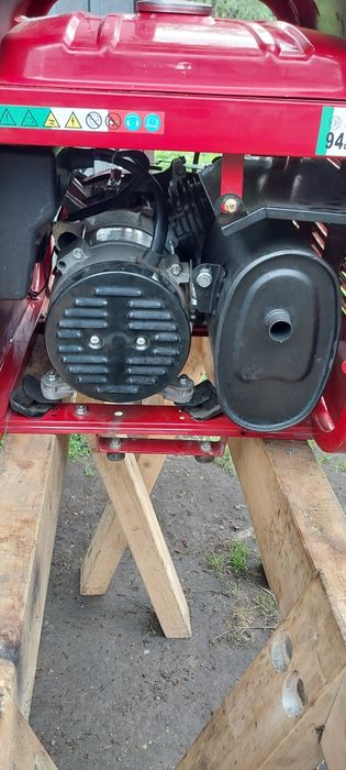 Sprzedam agregat prądotwórczy Honda