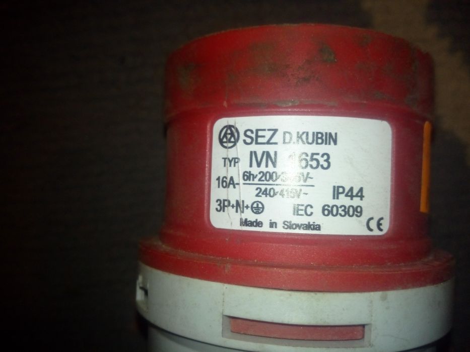 Wtyczka i gniazdo siłowe