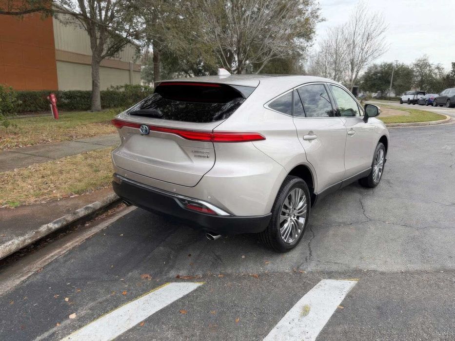 Toyota Venza      2022