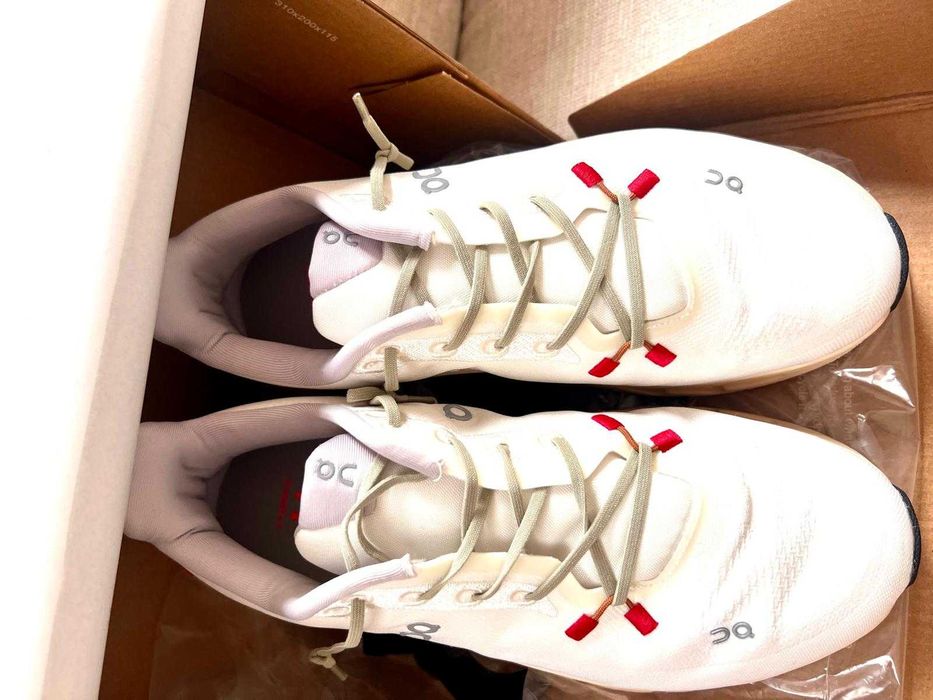Tenis On  Running Cloudtiltd " Pearl/Ivory