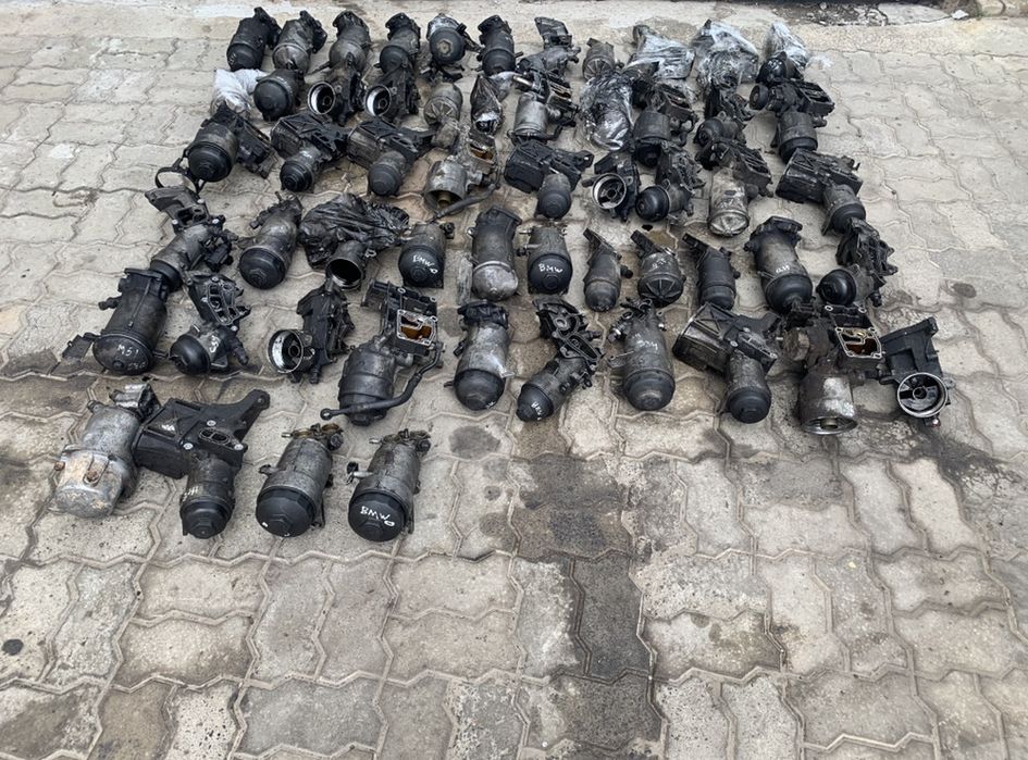 Клапані кришки Бмв Розборка лапи мотора маслостакан