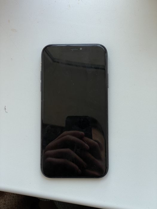 iPhone xr/64 black
