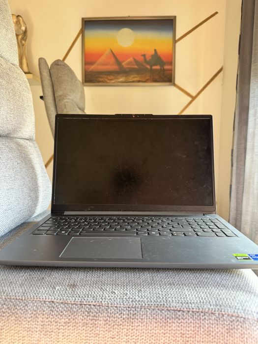 Portatil Lenovo LOQ gaming (pouco usado)
