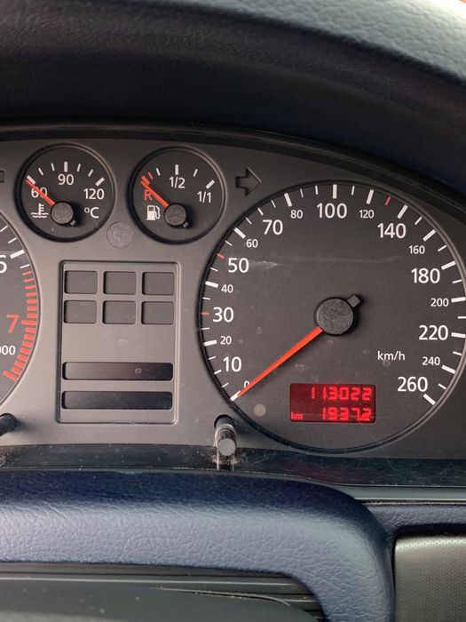 Продам Aуди А-4 1999