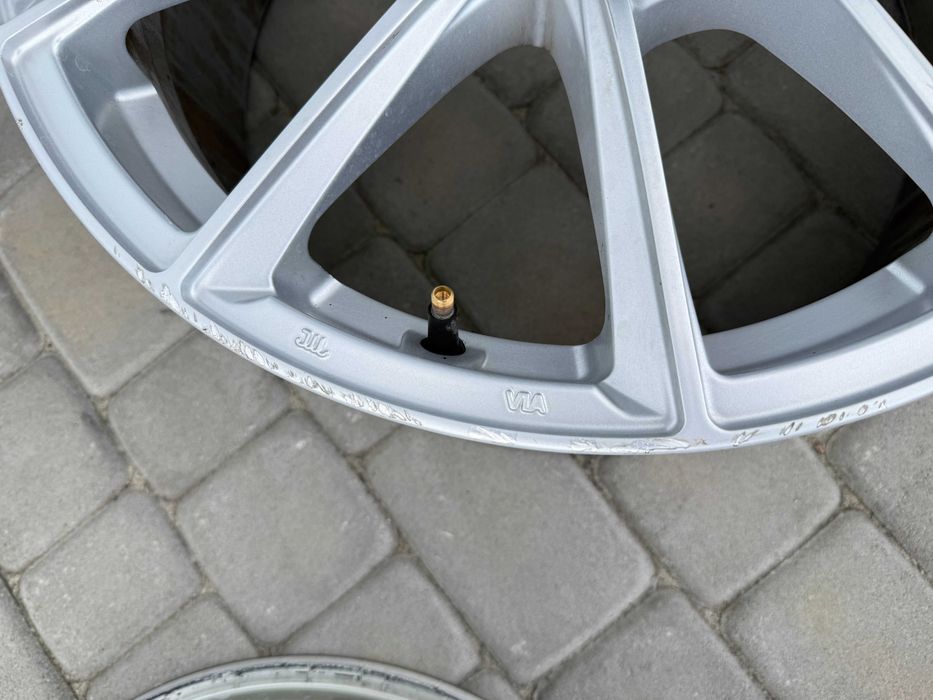 Диски Enkei R18 5x108 8J ET45 Ford Citroen Jaguar Land Rover Volvo