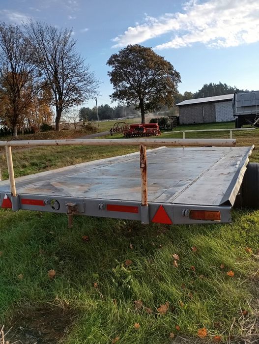 Przyczepa do balotów