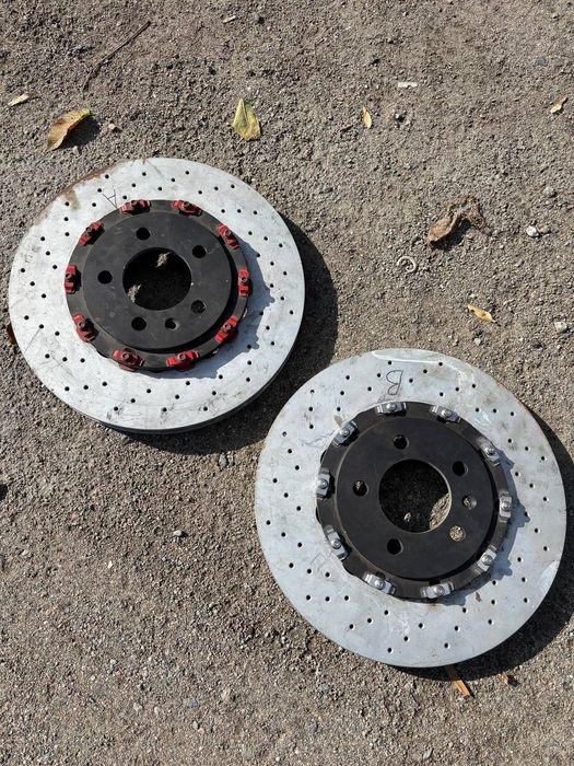 Комплект передних тормозных дисков