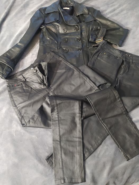 Шкіряна куртка розмір s