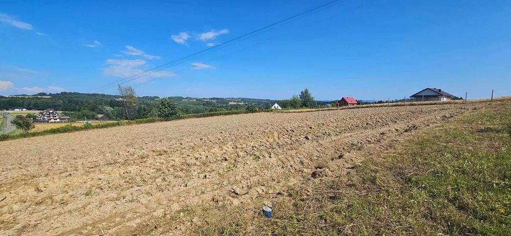 Działka budowlana 28 ar z WZ, drogą wewnętrzną i dostępem do mediów - Widok 2
