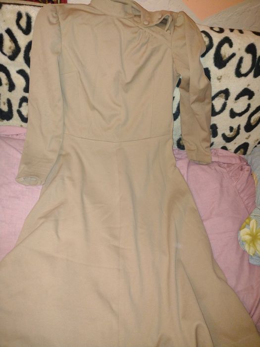 Віддам плаття вінтажне