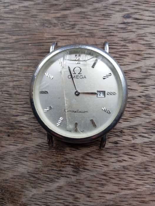 Vendo este relógio muito bonito omaga a trabalhar muito bem