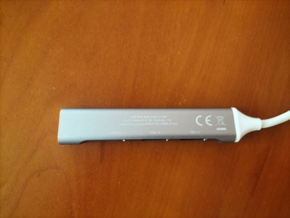 Sprzedaję przełącznik typu c i USB
