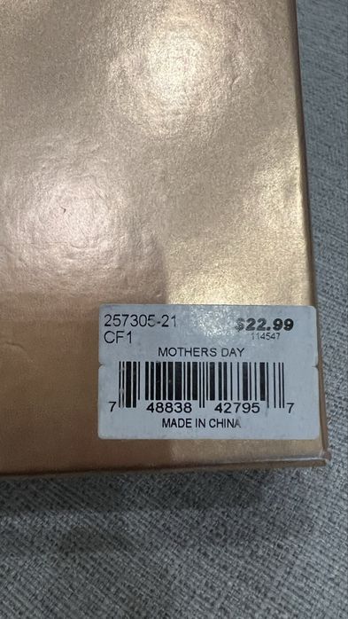 Украшение GUESS новый