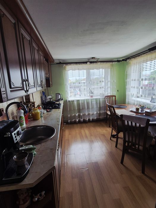 Чудовий будинок з ремонтом