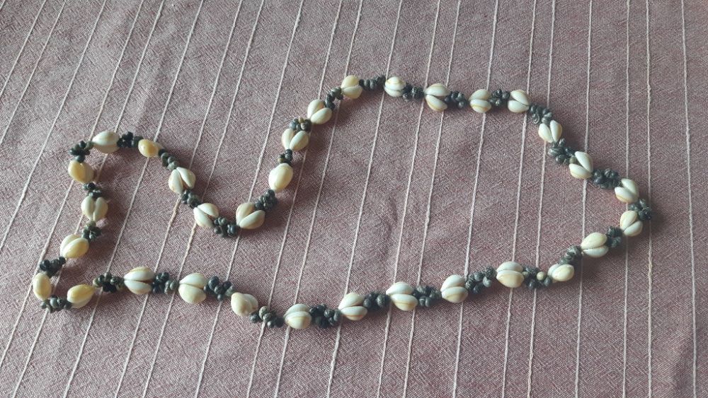 Colares de Cochas e Búzios antigos La Toja