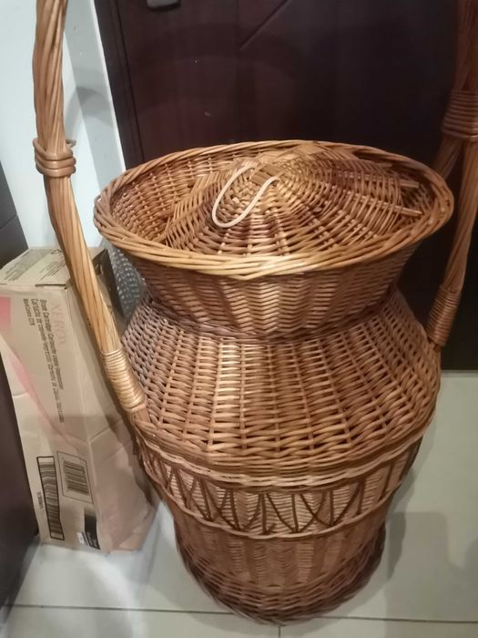 Duży wiklinowy kosz na zabawki/pranie