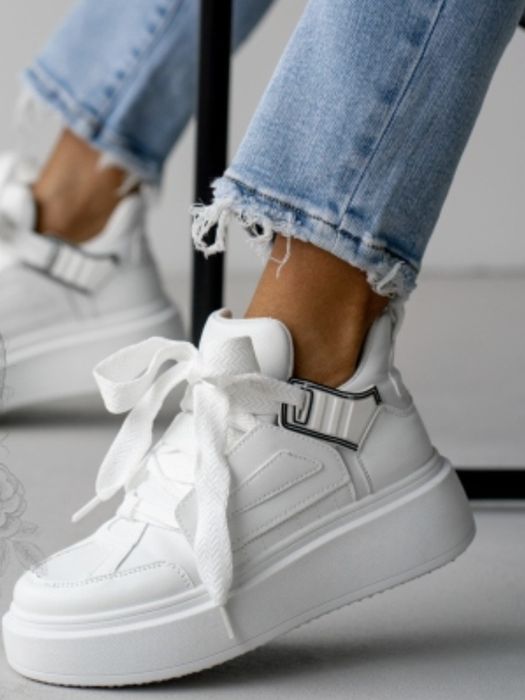 Śliczne sneakersy Białe 39