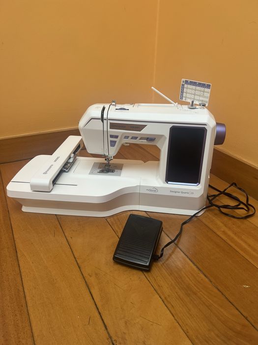 Máquina de Costura e Bordado (Husqvarna Viking Designer Quartz 29)