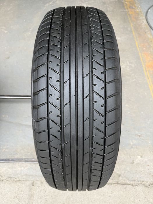 Шина літня R16 215 65 Yokohama Склад Осокорки RLX