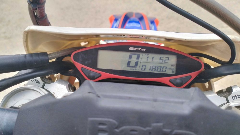 Vendo ou troco Beta 300 rr 2021