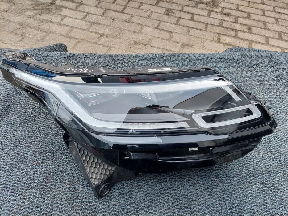 LAND ROVER VELAR LASER L560 FULL LED LAMPA PRAWY PRZÓD J8A2 13W029