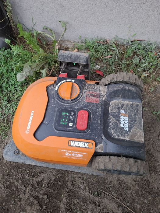 Robot koszący Landroid M500 m2