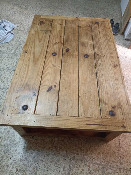 Mesa de centro para sala em madeira mexicana