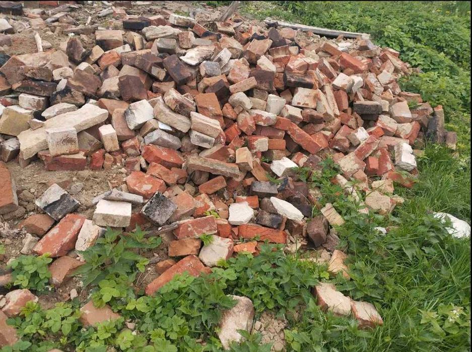 Стара цегла, бут, черепиця