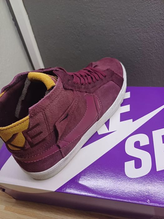 Nike blazer sb Maroon
