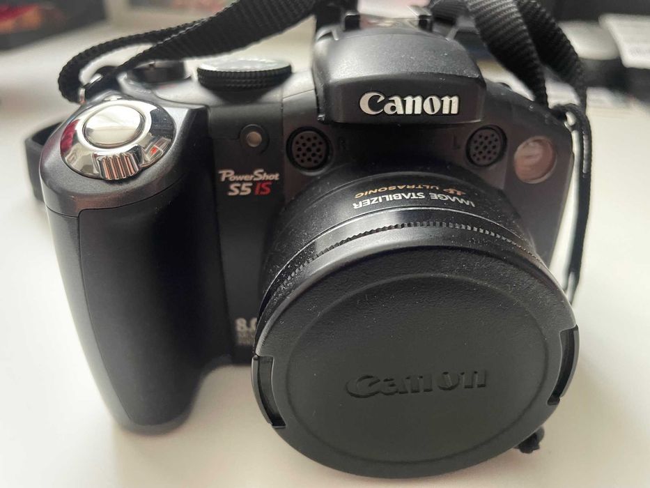 Фотоапарат Canon PowerShot S5 IS