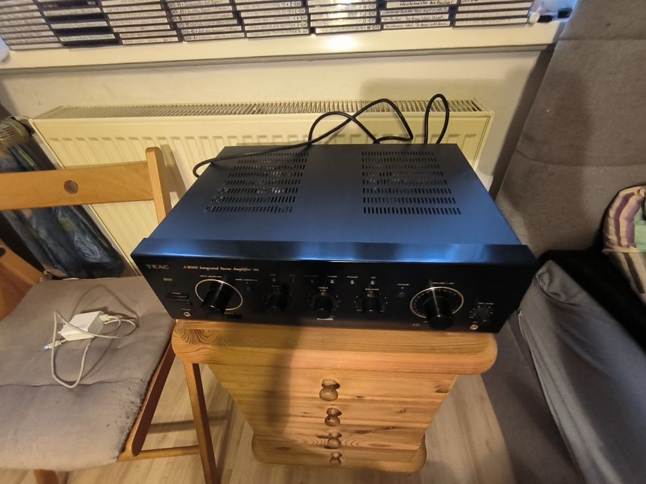 Wzmacniacz TEAC  A-R600