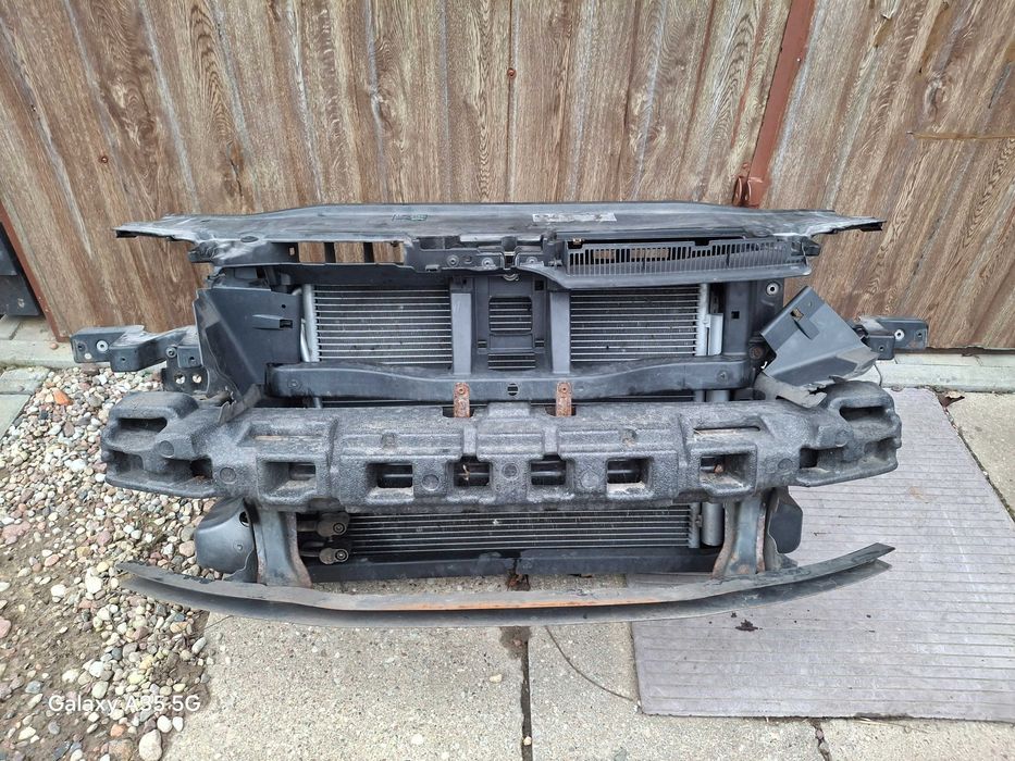 Pas przodu kpl VW Passat B6