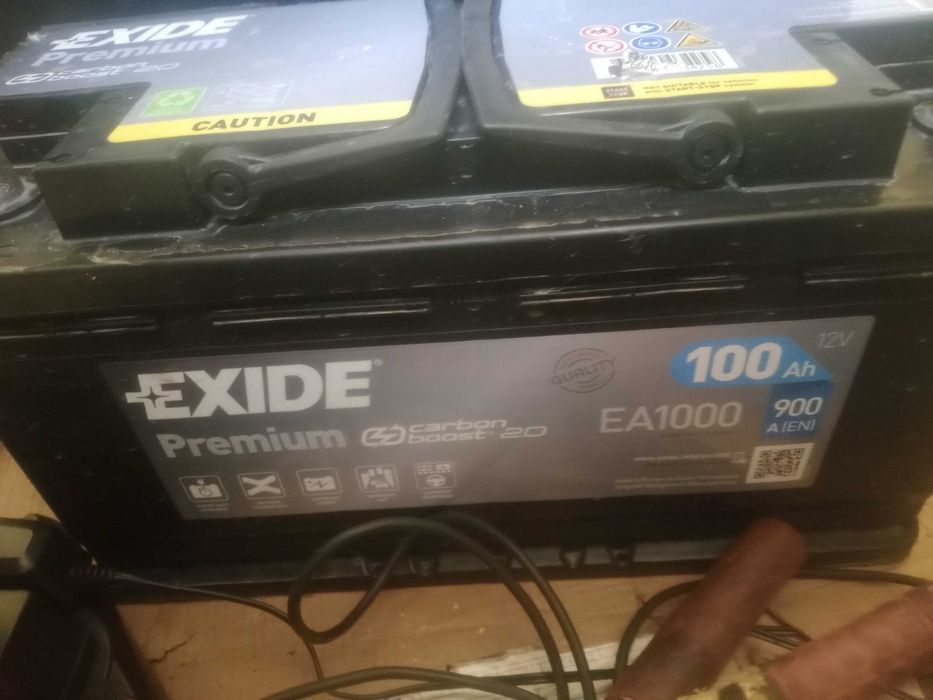 Акумулятори 100 та 140 ампер-год для освітлення з допомогою інвертора