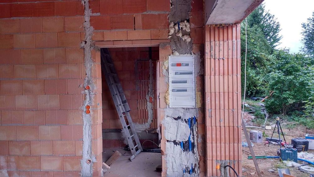 Instalacje elektryczne elektryk uprawnienia budowlane pomiary odbiory