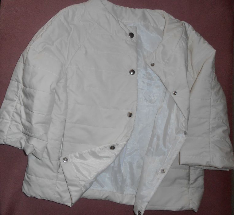 Легка біла курточка розмір XS 3\4 рукав Італія