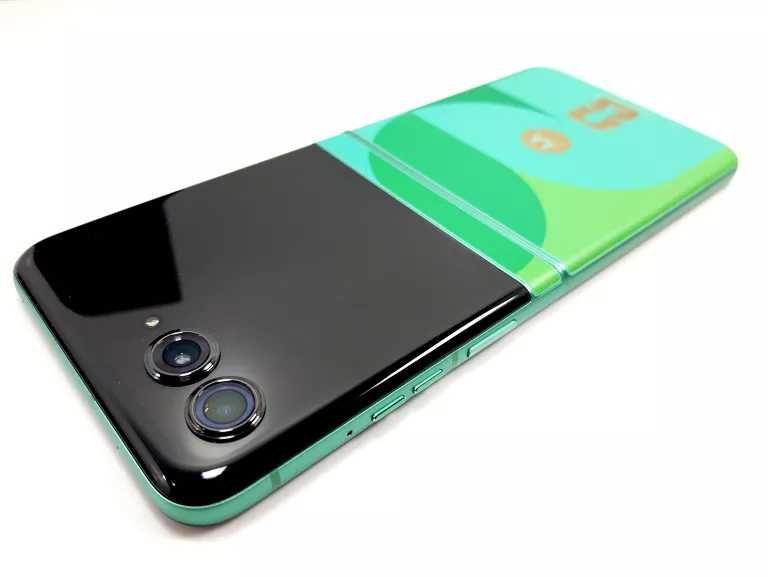 Motorola razr 2025 FIFA world cup 26 edition xt2553-3 komplet
