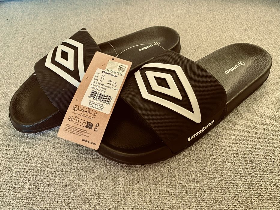 Klapki czarne 43 basenowe UMBRO nowe